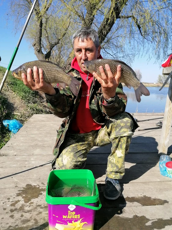 Gicu Caraman, unul dintre cei mai înfocați pescari din România FOTO arhiva personală