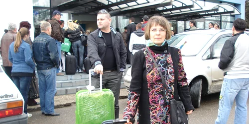 Stranierii vin acasă cu mai puţine daruri pentru cei dragi