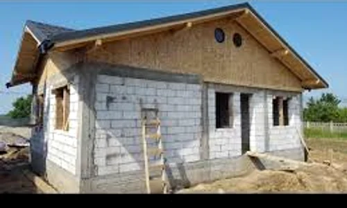 casa in constructie jpeg