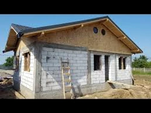Casă în construcție anticipează o viață îmbelșugatăSursa foto: Adevărul.ro