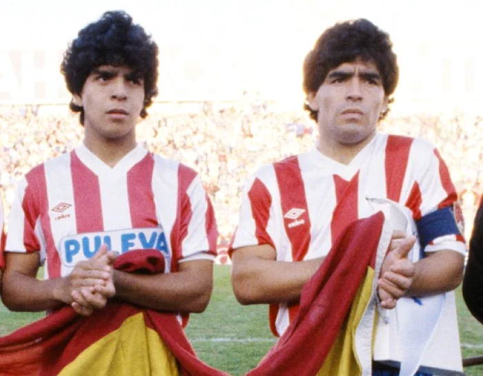 Hugo și Diego Maradona, la un amical acum 30 de ani (FOTO: Guliver/ Gettyimages)