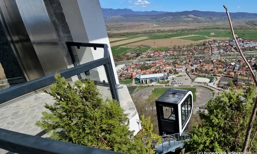 Cetatea Devei la inaugurarea telecabinei  Foto Daniel Guță (137) jpg