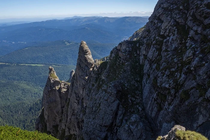 „Acele Morarului” din Munții Bucegi. FOTO Andrei Badea / andrei-badea.com
