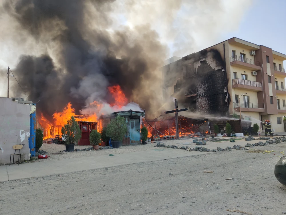 Incendiul a distrus în totalitate biserica din Constanța, duminică, 28 august