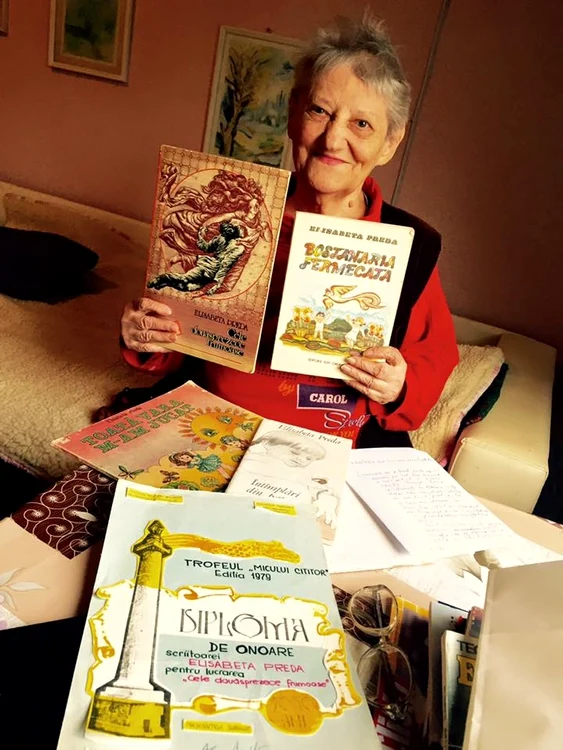 Pictorița Elisabeta Preda are 86 de ani și este membră a Uniunii Scriitorilor și Uniunii Artiștilor Plastici din România
