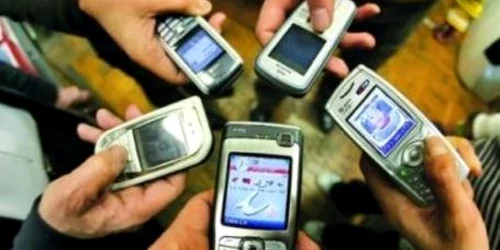 Celularele fac legea în domeniul felicitărilor de Sărbători