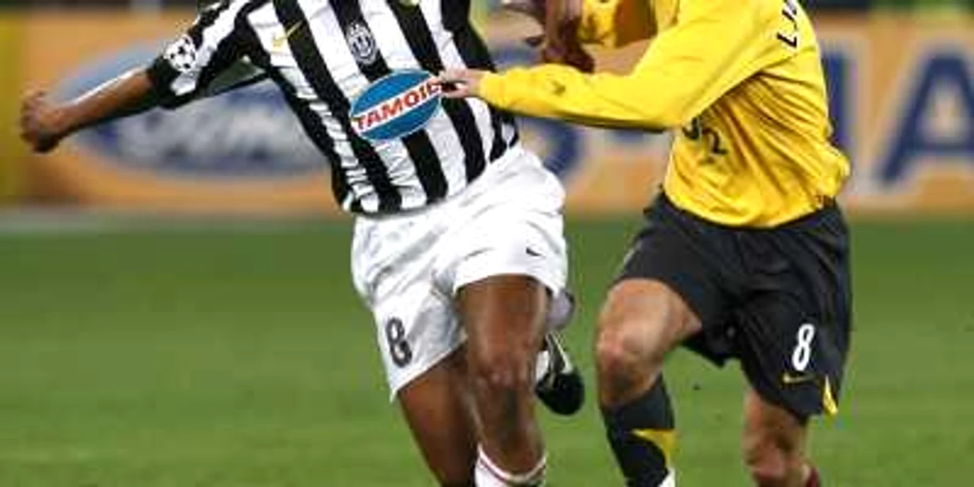 Freddie Ljungberg (dreapta)