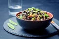 Orez negru cu legume  Sursa foto shutterstock 371703877 jpg