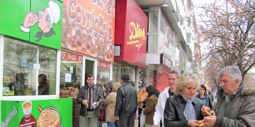 Covrigăriile au clienţi toată ziua