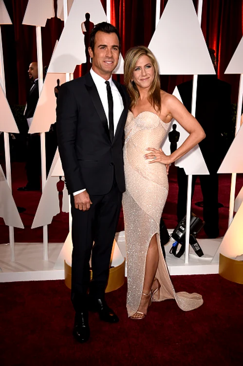Jennifer Aniston si Justin Theroux 464205864 jpeg