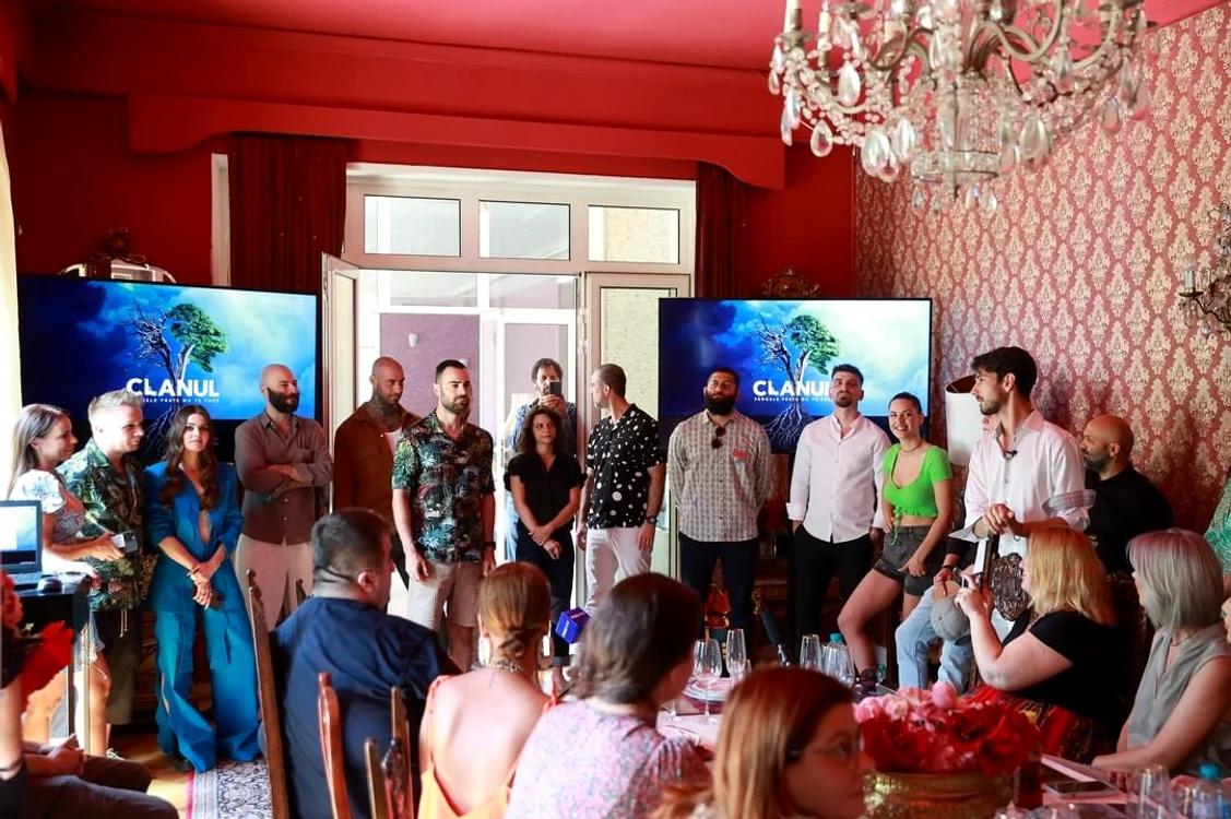 Theo Rose in distributia filmului Clanul de la Pro TV (6) jpg
