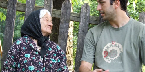 Târgovişte: Străbunica din Muscel, uluită că lumea vrea să o ajute