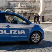 Politia politie Italia FOTO Shutterstock