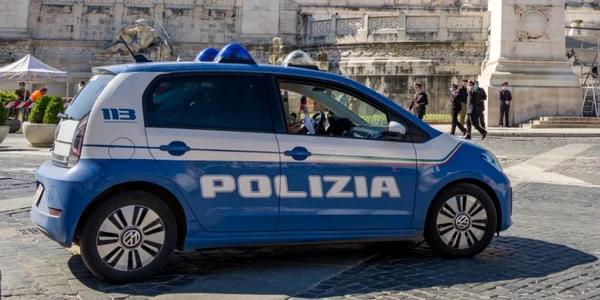 Politia politie Italia FOTO Shutterstock