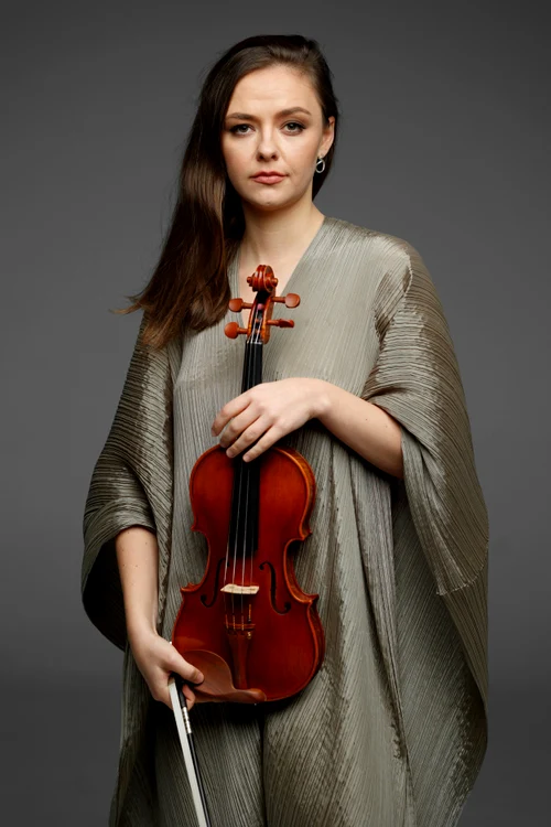 violonista Alexandra Conunova