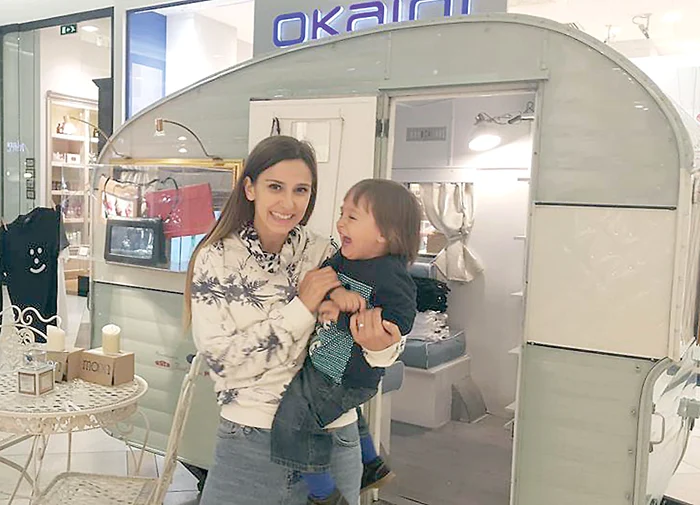 
    Aşa arată  dormitorul  