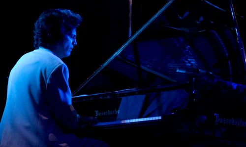 Pianistul care aduce noul jpeg