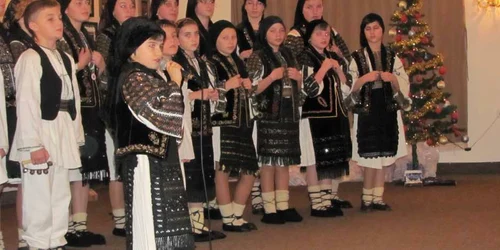 Corul religios de copii „Sfânta Treime” din Argeş