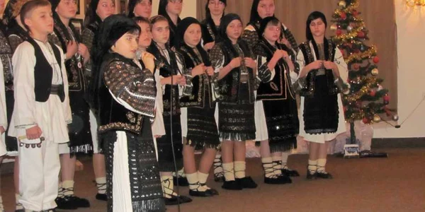 Corul religios de copii „Sfânta Treime” din Argeş