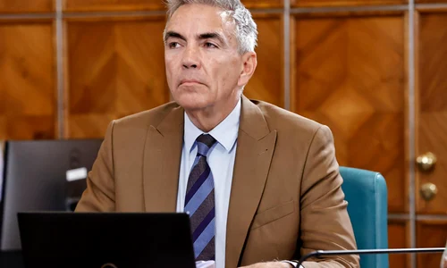 dragos anastasiu vicepremier foto fb jpg