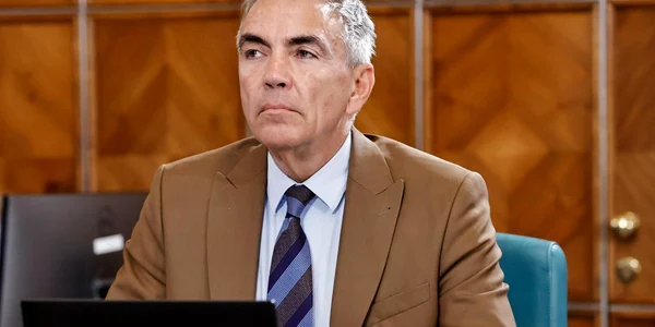dragos anastasiu vicepremier foto fb jpg