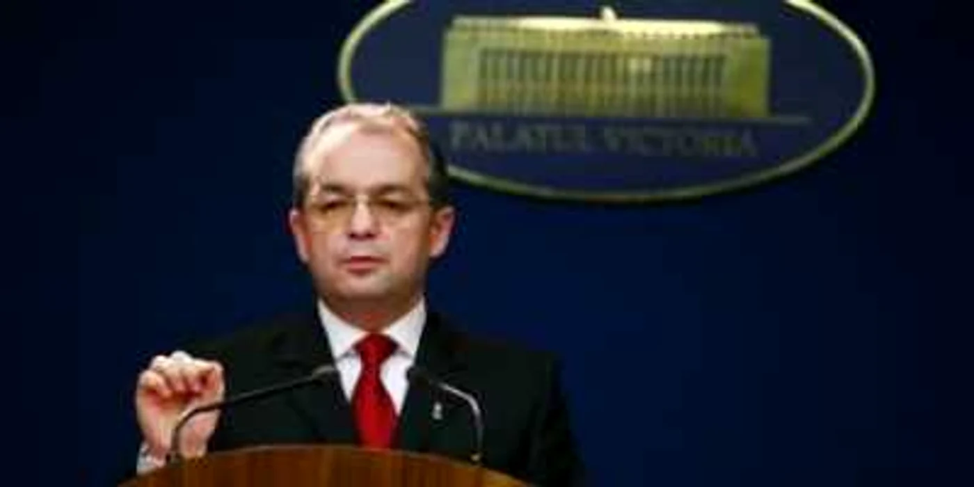 Guvernul elimină taxele şi tarifele a căror administrare costă mai mult decât încasările