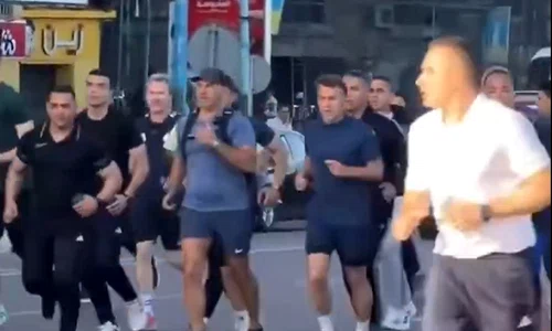 macron jogging jpg