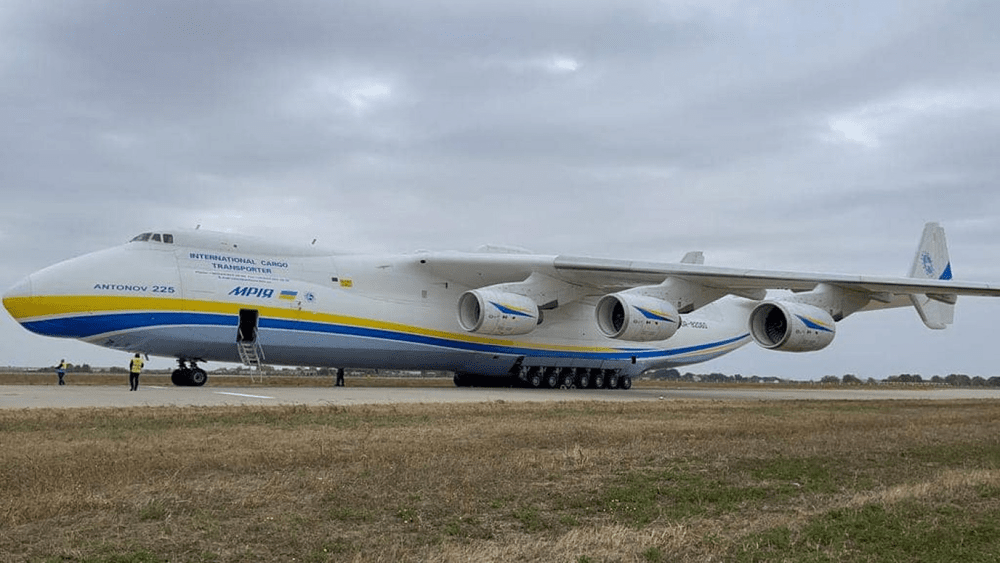 Munca uriașă de reconstrucție a celui mai mare avion din lume continuă. „Visul” ucrainean a fost distrus în primele zile ale invaziei