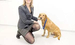 Daisy a descoperit  cancerul de sân de care  suferea stăpâna ei, Claire Guest jpeg