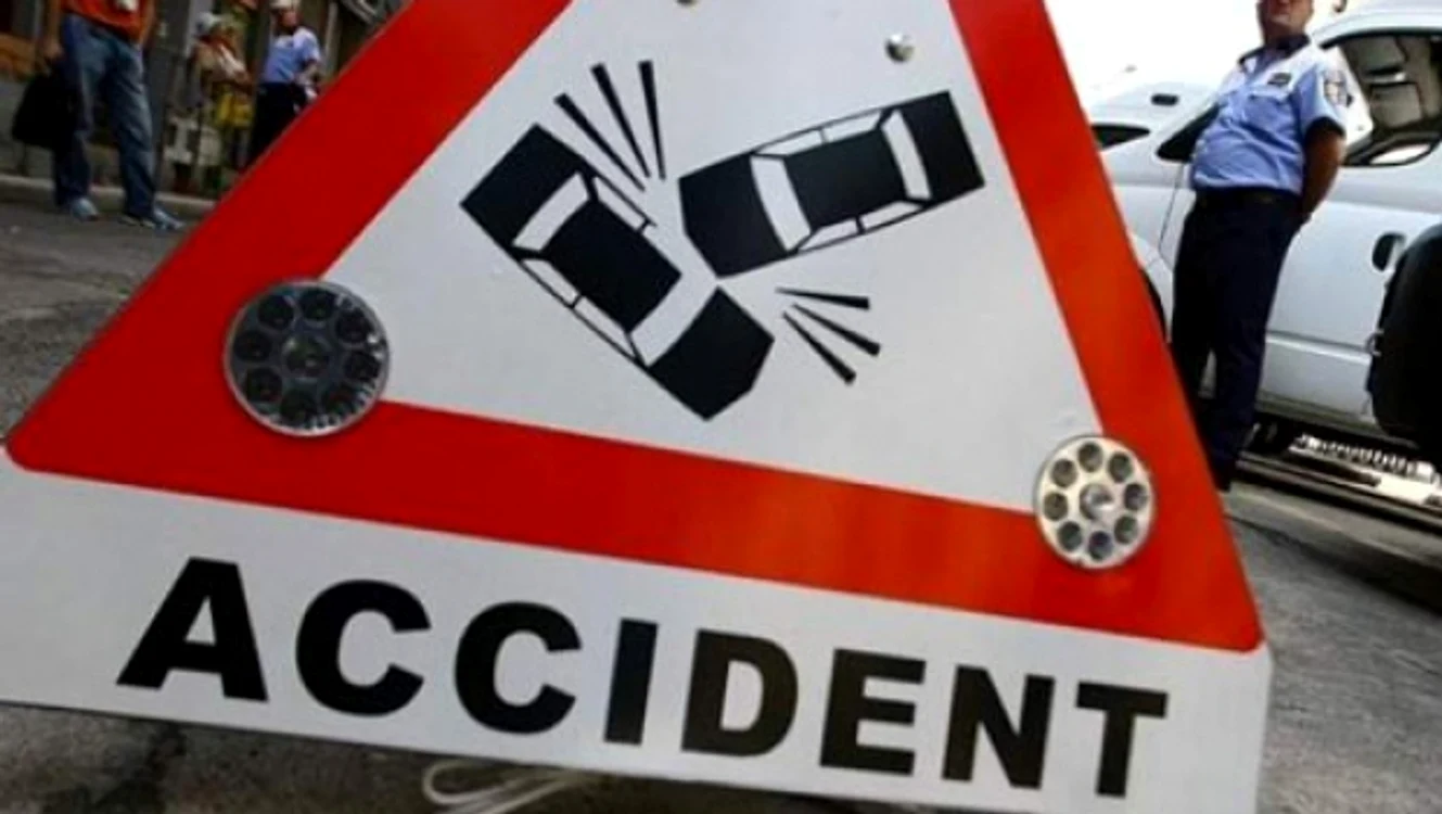 
    Cele trei accidente au avut loc astăzi dimineaţă  