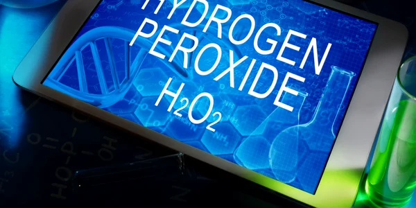 peroxid de hidrogen-shutterstock_238601185