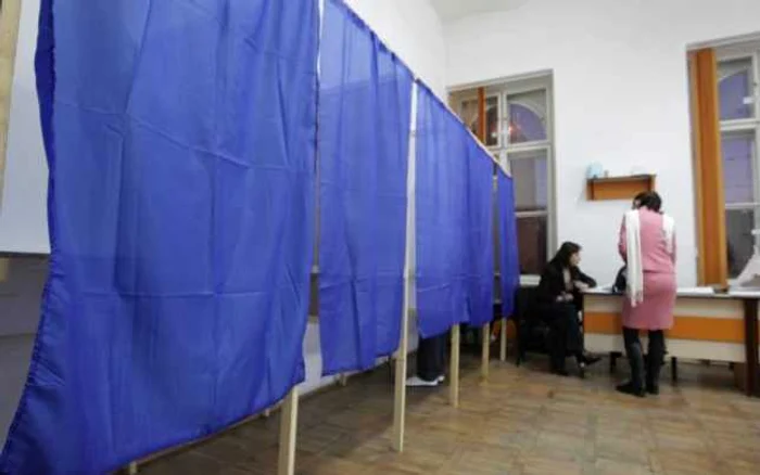 PDL îşi îndeamnă alegătorii să nu participe la vot