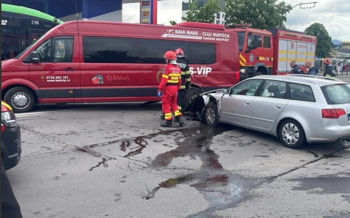 În microbuz se aflau 15 copii. FOTO BizBrașov