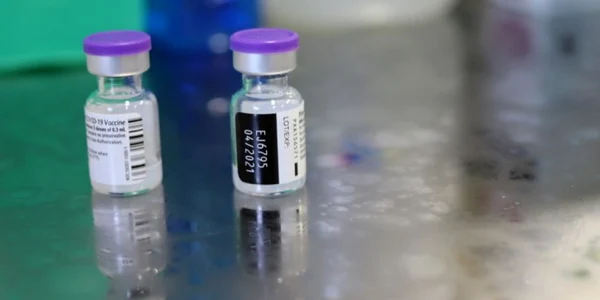 vaccin covid 19 administrat la Deva foto ADEVARUL Daniel Guta