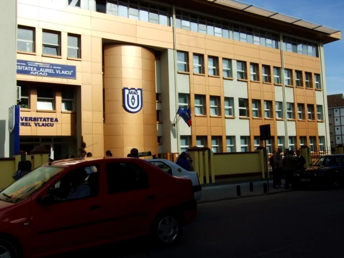 univeristate arad