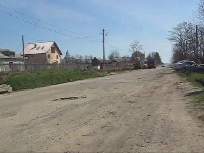 Lucrările la drumurile comunale aduc bani grei în contul Sotirex