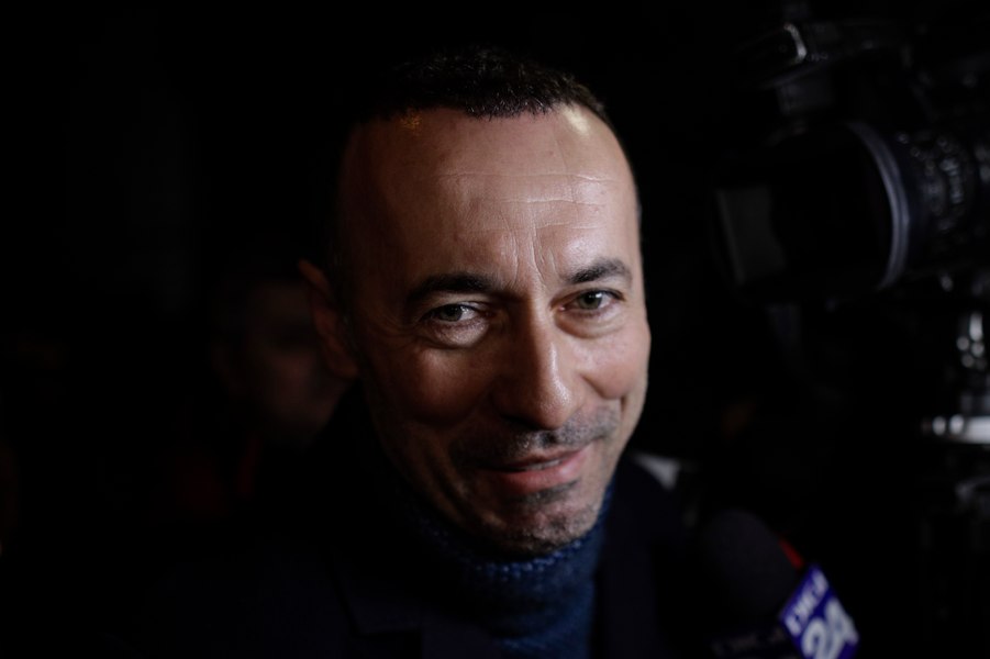 Stenograme din dosarul în care este cercetat Iulian Dumitrescu: președintele CJ Prahova ținea evidența șpăgilor pe caiet