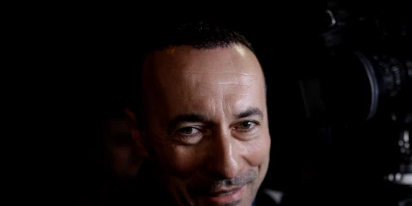 Iulian Dumitrescu pleacă de la sediul Direcției Naționale Anticorupție din București. FOTO Inquam Photos / Octav Ganea
