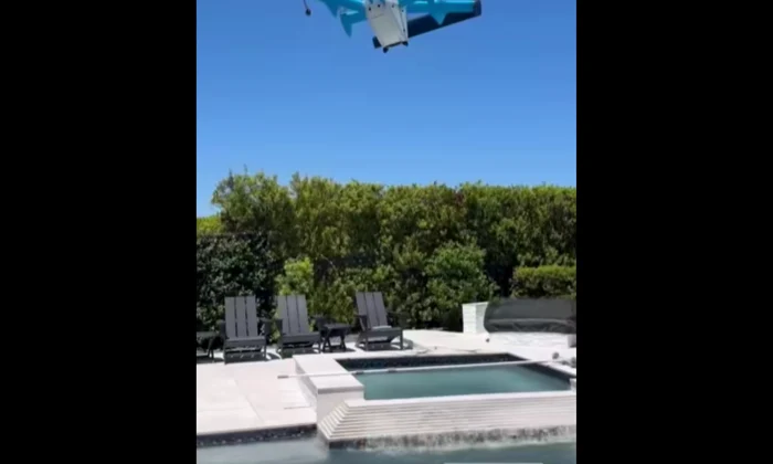 o drona a livrat un pachet unei persoane la piscina foto facebook cbs news png