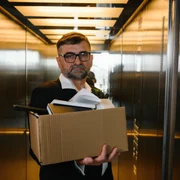 Bărbat peste 50 de ani fără loc de muncă. FOTO Shutterstock