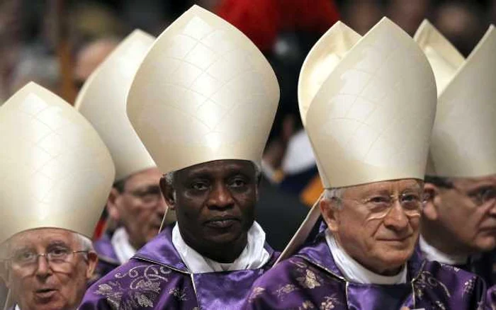 Unul dintre potenţialii succesori ai Papei este considerat
cardinalul ghanez Peter Turkson FOTO Reuters