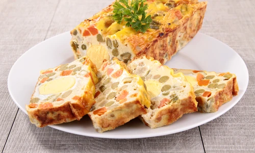 Terina de legume  Sursa foto shutterstock 106752485 jpg