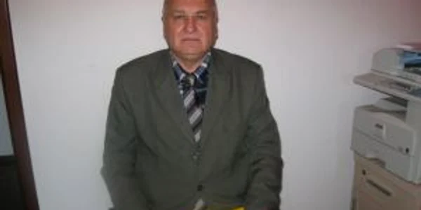 Conf. univ. dr. ing. Gheorghe Marin a adus viaţă în "deşert"