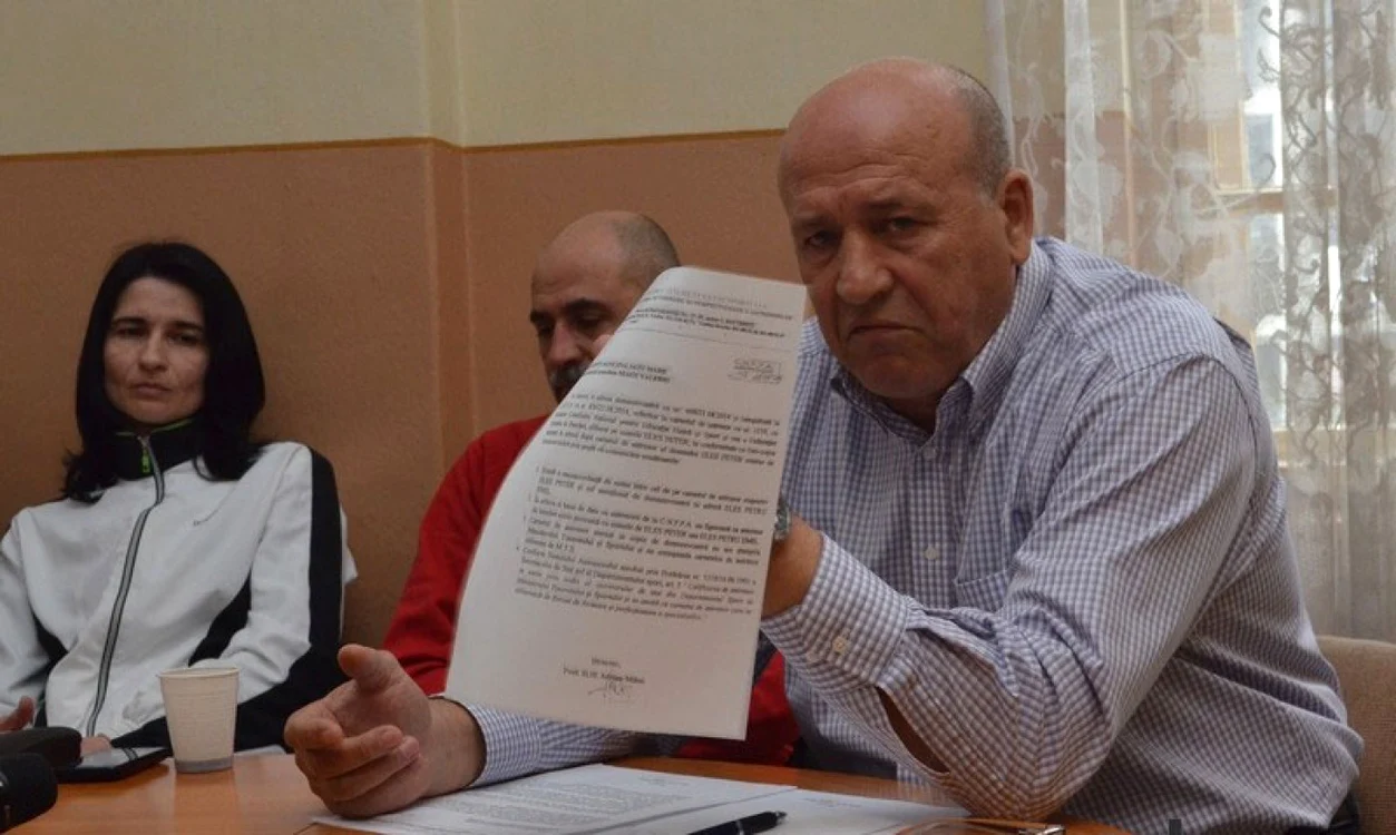 În opinia preşedintelui Neagu de mersul prost al echipei de baschet sunt răspunzători fostul preşedinte al secţiei, Florin Mureşan şi ex antrenorul Petru Eleş. FOTO - portalsm.ro