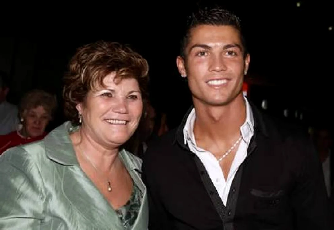 cristiano ronaldo si mama lui