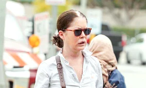 2015: La 45 de ani,  după numeroase  operații estetice actrița este de nerecunoscut jpeg