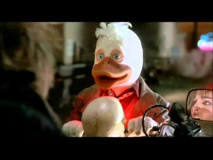 În Howard the Duck, . în rolurile principale sunt actorii Lea Thompson și Chip Zien, iar pelicula a fost lansată în anul 1986.