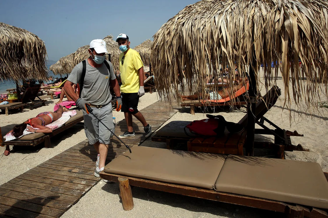 
    Grecia şi-a luat toate măsurile  de siguranţă când a deschis graniţele pentru turiştii europeni, dar tot degeaba   
