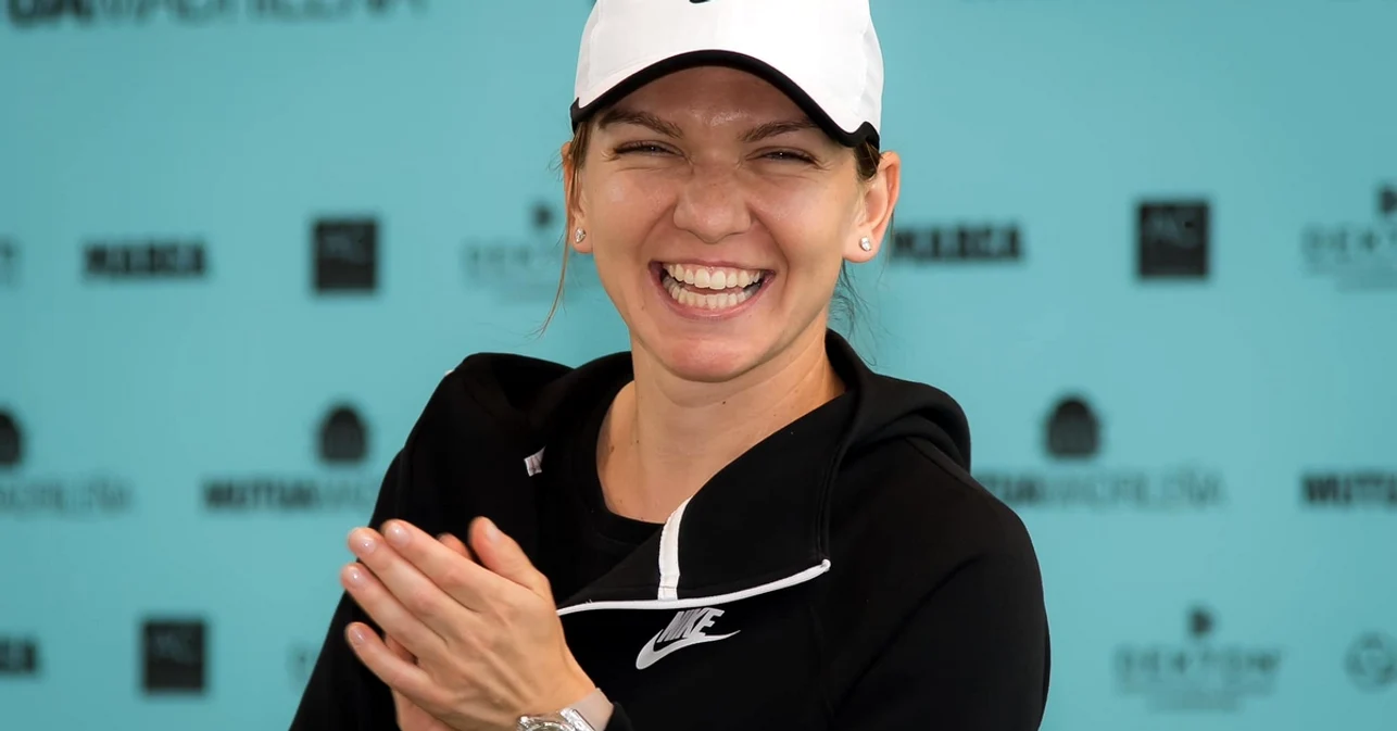 Simona Halep are motive să zâmbească. Foto Facebook