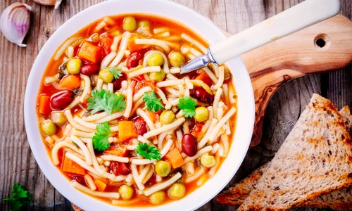 supa rosii legume shutterstock 634906829 jpg